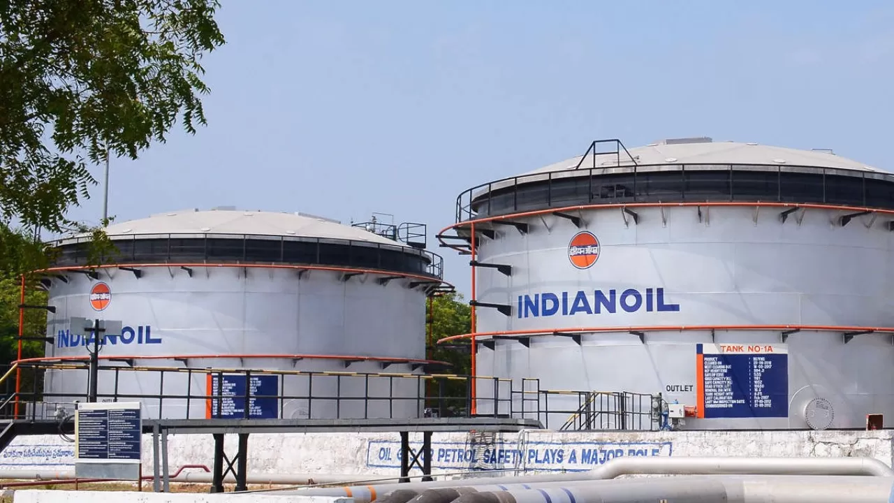 Indian Oil Corp. намерена приостановить покупку российской и казахстанской нефти