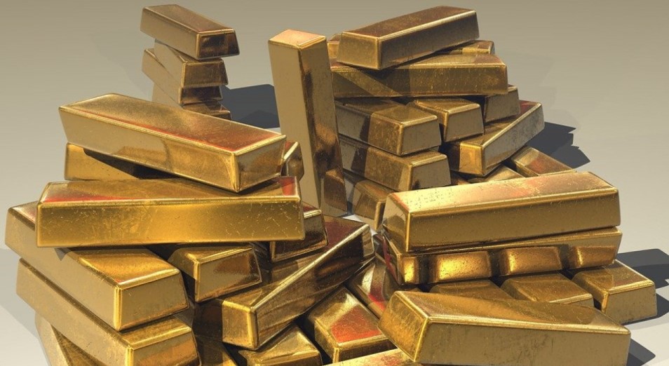 Золото дорожает – тенге страдает?