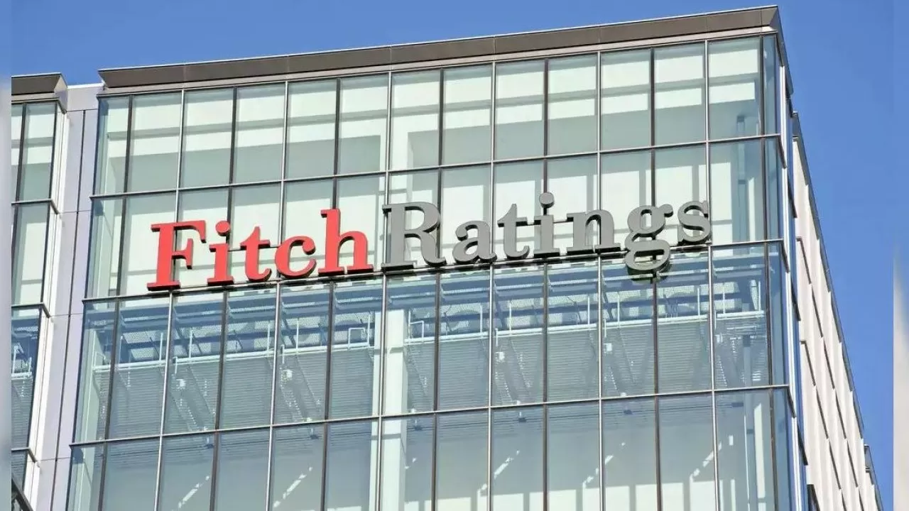 Fitch отозвало рейтинги двух казахстанских "дочек" российских банков