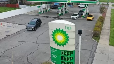 Bloomberg: BP прекратит сделки на покупку нефти и газа в России