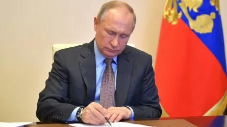 Путин подписал закон об уголовной ответственности за фейки о действиях ВС РФ 
