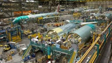 Boeing приостановила закупки титана из России