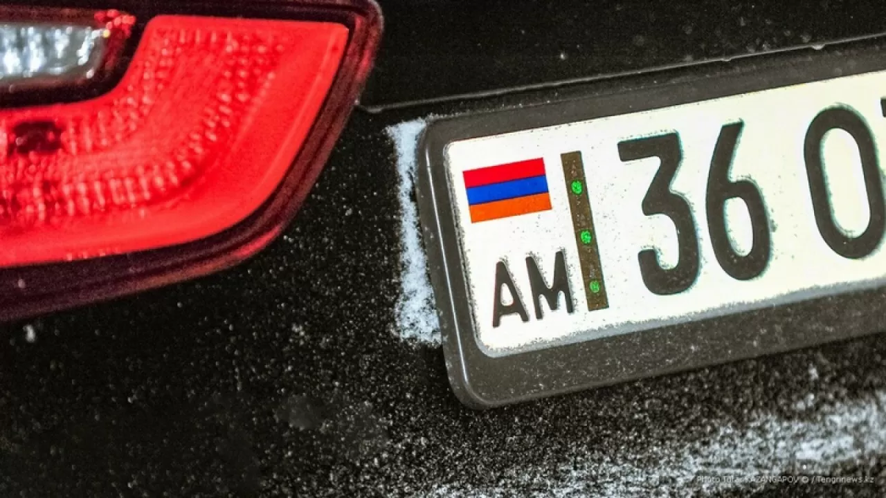 Сроки регистрации автомобилей из Армении продлили еще на год