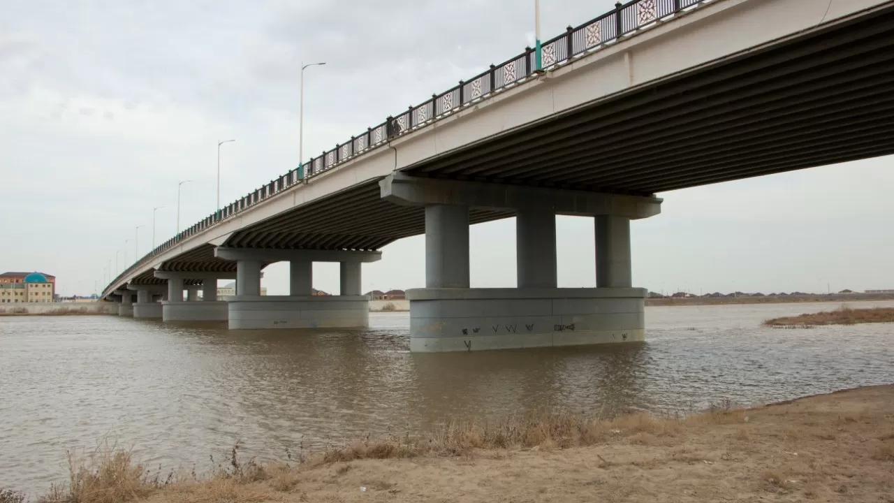 Мост экс-акима Кушербаева стал опасен для использования?