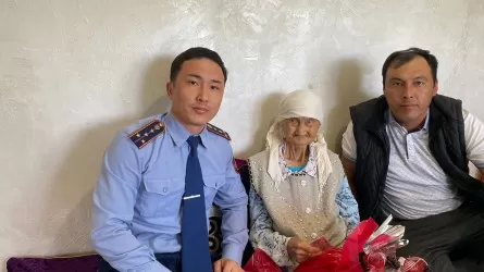 100-летней жительнице Туркестанской области поменяли удостоверение личности