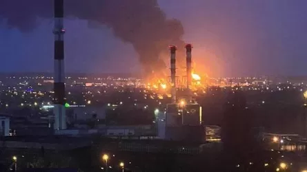 Пожар на нефтебазе в Белгороде начался из-за авиаударов – губернатор