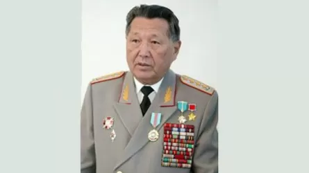 Бронзовую скульптуру первого министра обороны независимого РК установят в Усть-Каменогорске