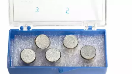 Микроскопическая лунная пыль ушла с молотка за полмиллиона долларов
