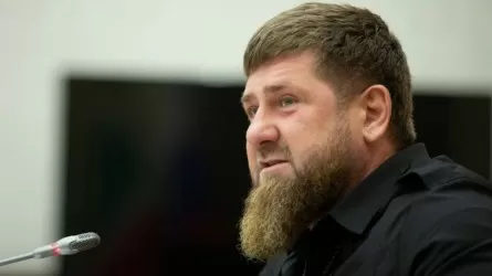 Кадыров высмеял слухи, что он взялся "убить Зеленского" 