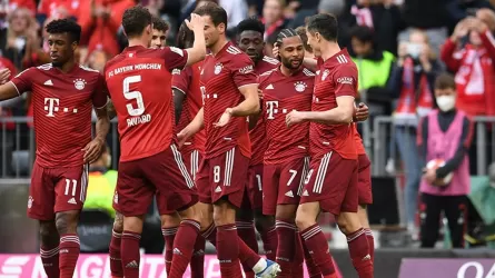 "Бавария" в 10-й раз подряд стала чемпионом Германии