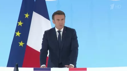 Треть избирателей "Непокоренной Франции" проголосует за Макрона