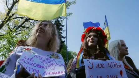 В школах Украины с 1 сентября могут запретить преподавание русского языка
