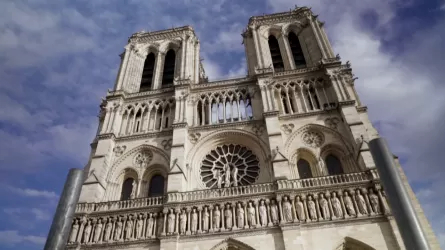 Собор Парижской Богоматери хотят восстановить к 2024 году