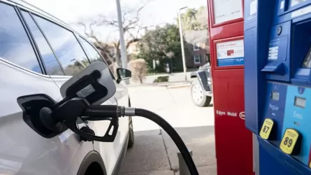 Власти граничащих с США регионов Мексики отметили дефицит бензина