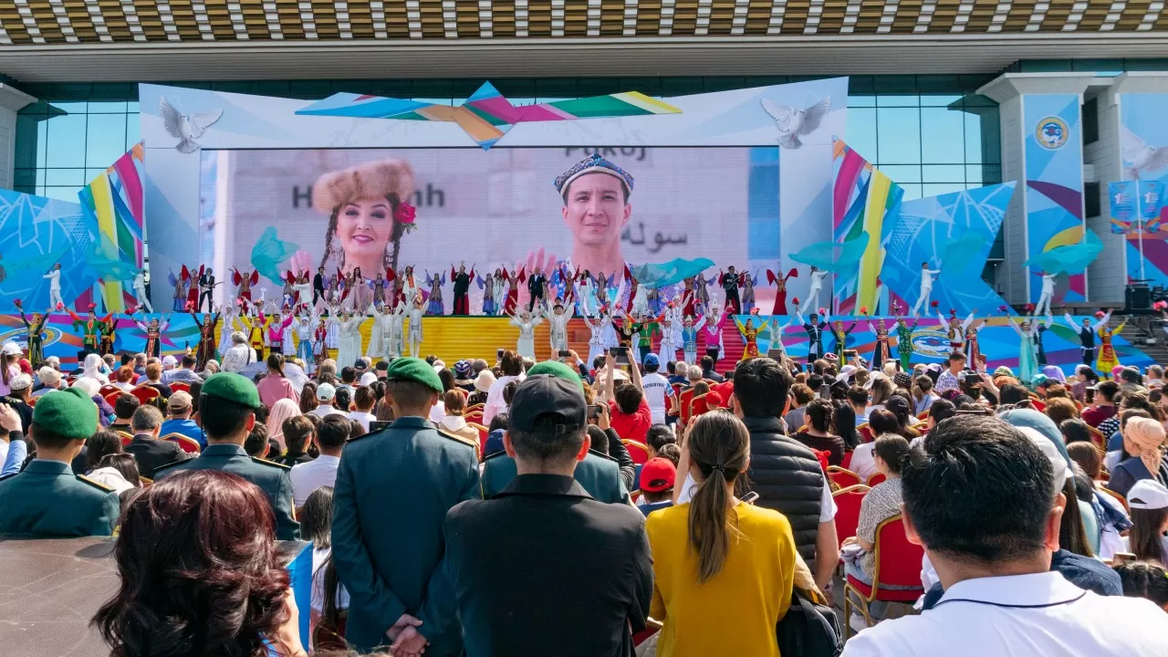 Как в Алматы отмечают Первомай?