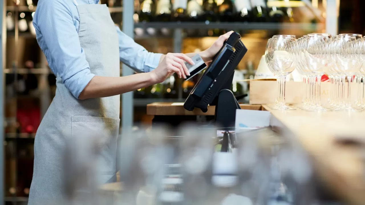 Рестораторы просят власти отменить налог на добавленную стоимость для общепитов 