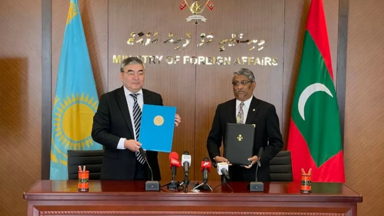 Казахстанцам больше не нужна виза для посещения Мальдив