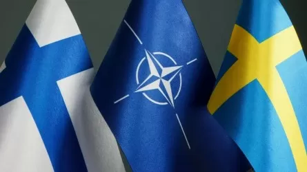 Финляндия мен Швеция НАТО-ға кіру үшін ресми түрде өтініш тапсырды