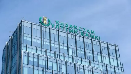 Маулен Ашимбаев предложил законодательно закрепить двойной мандат Национального банка  