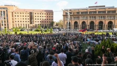 Число задержанных в столице Армении оппозиционеров достигло 414 человек