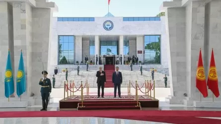 В Кыргызстане прошла официальная церемония встречи президента Казахстана