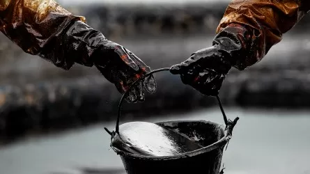 Нефть дорожает, но завершает неделю в минусе, Brent выше $110 за баррель