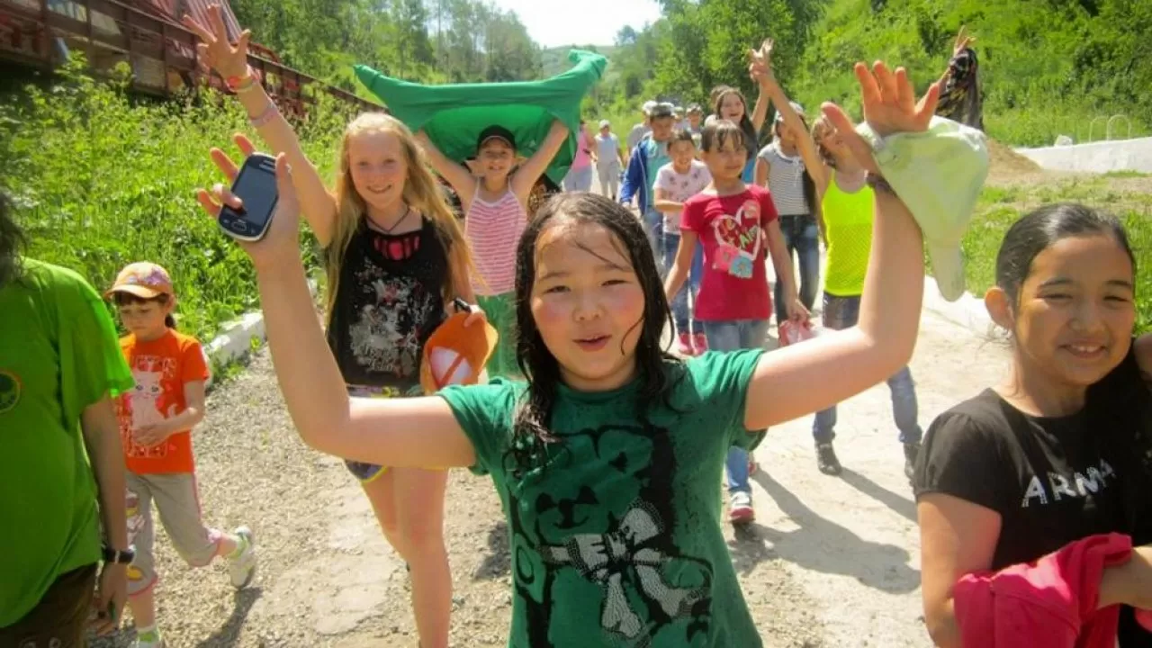 На полмиллиона больше казахстанских детей смогут отдохнуть в летних лагерях