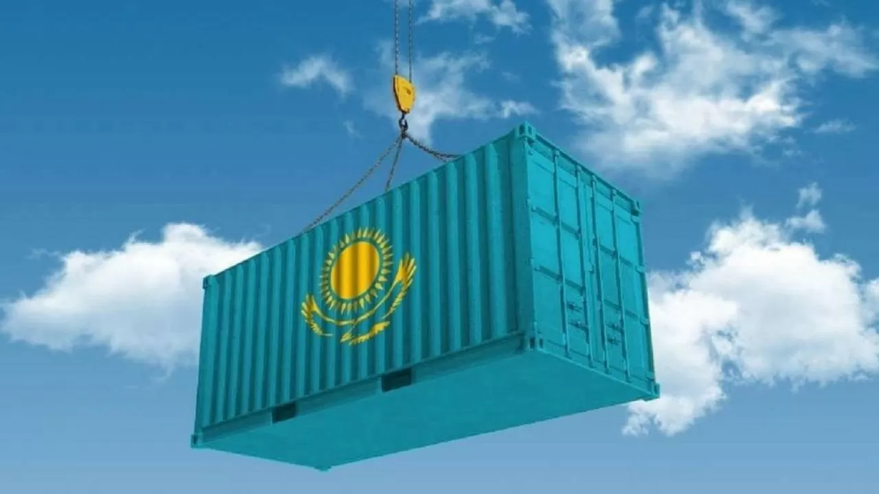 Экспорт Казахстана вырос на 66%, а торговое сальдо улучшилось почти в три раза 