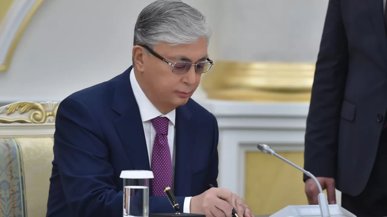 Токаев подписал закон о налоговой политике среди участников СНГ