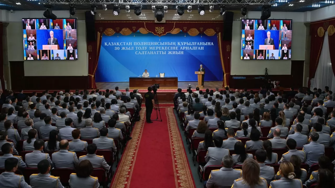 Токаев высказался о Назарбаеве и призвал казахстанцев быть корректными в высказываниях
