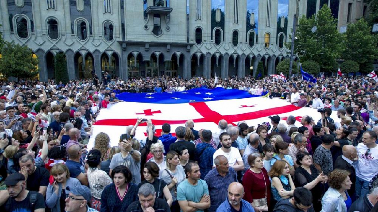 Тбилиси протесты. Митинг против России в Грузии. ЕС протесты. Митинги в Грузии.