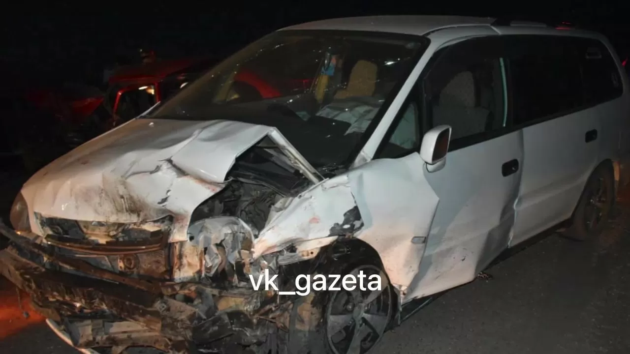 Двое погибли, 10 пострадали в результате ДТП в Карагандинской области