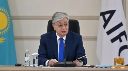 Токаев: "Казахстану важно заявить о наличии своей конкурентоспособной инфраструктуры биржевого рынка"