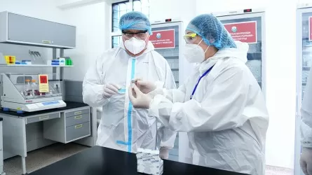 Казахстанские эксперты озвучили результаты третьей фазы испытаний казахстанской вакцины 