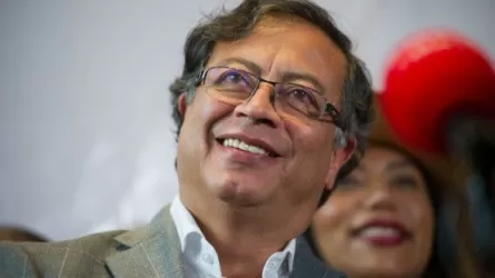 Бывший партизан стал президентом Колумбии