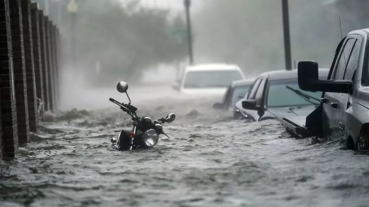 В США 15 человек погибли из-за сильных наводнений