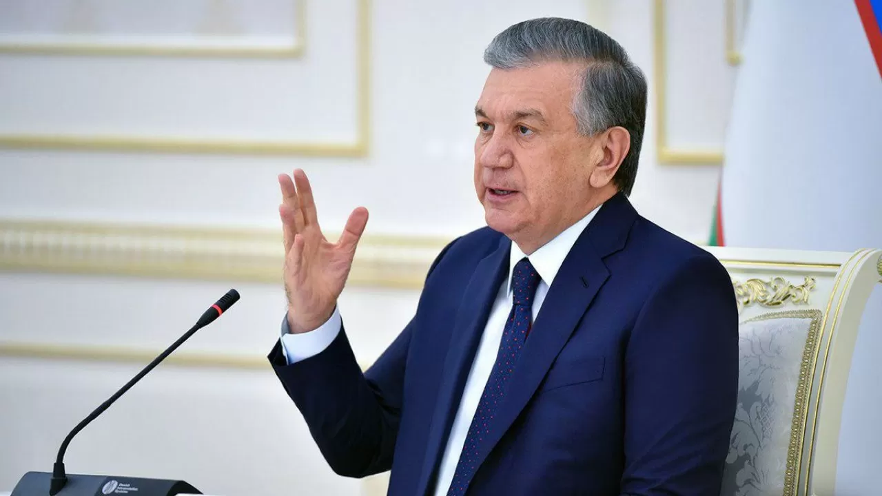 Өзбекстан президенті Нүкісте бейбіт адамдар қаза тапқанын мәлімдеді