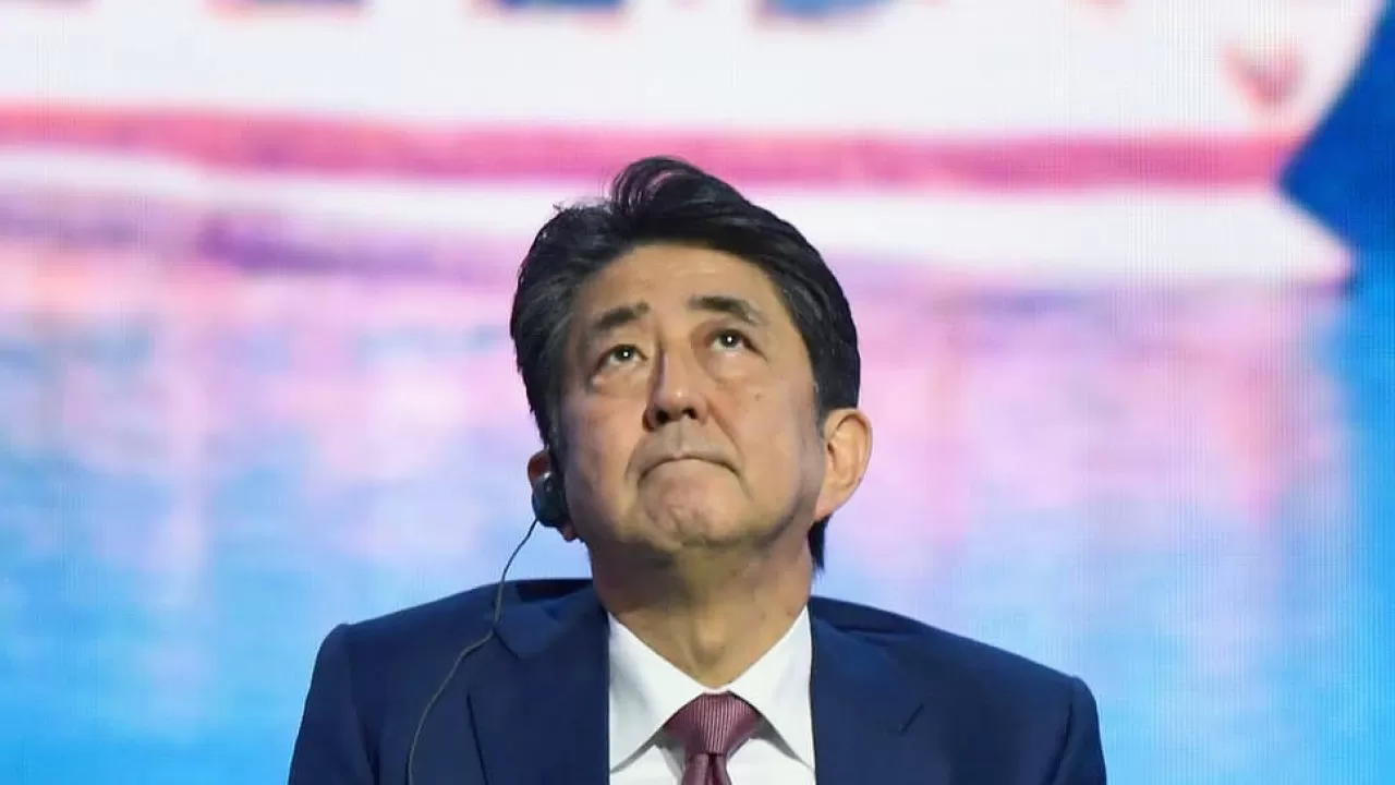 У экс-премьера Японии Абэ зафиксирована остановка сердца - СМИ  