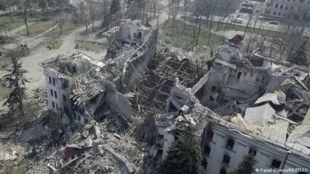 Взорвался или взорвали драмтеатр в Мариуполе?
