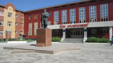 В Кызылорде в школе на 1200 мест учатся почти 4 тыс. детей