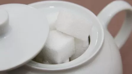 Биржевая цена сахара в Казахстане составила 450 тенге за килограмм