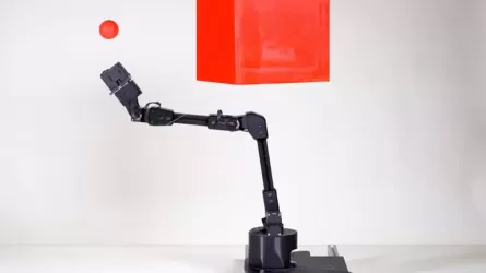 Инженеры создали робота, который учится понимать себя, а не окружающий мир