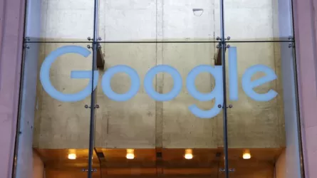 Google уволил программиста после слов о разуме у языкового чат-бота