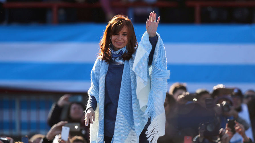 Экс-президента Аргентины Кристину Киршнер требуют посадить на 12 лет