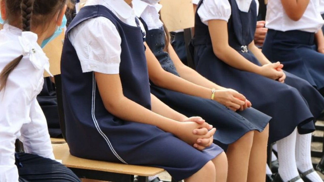 Школьная форма казахстан