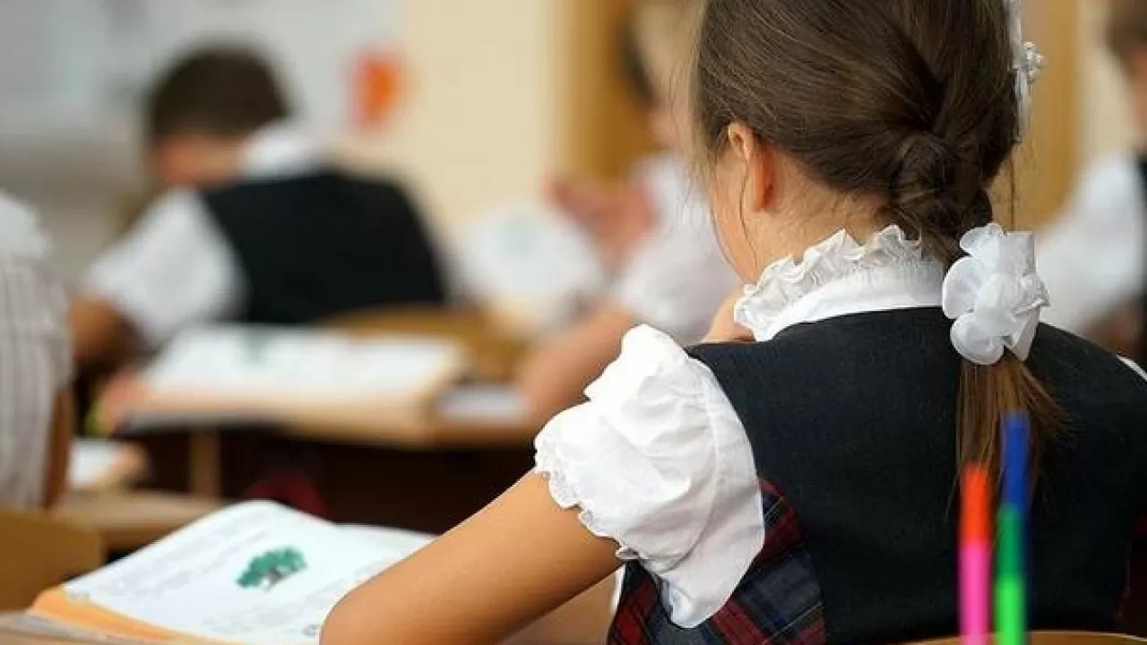 В два раза увеличена сумма помощи на подготовку к школе в Казахстане