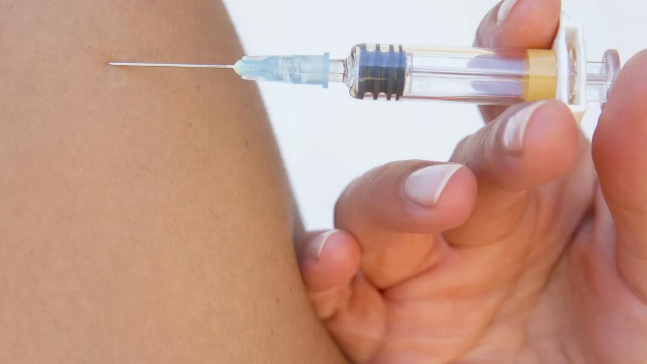 "Pfizer" вакцинасын елімізде қанша адам ектірді
