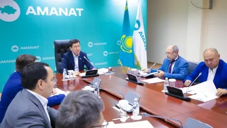 Кошанов: В работе над новой платформой AMANAT должны участвовать все партийцы