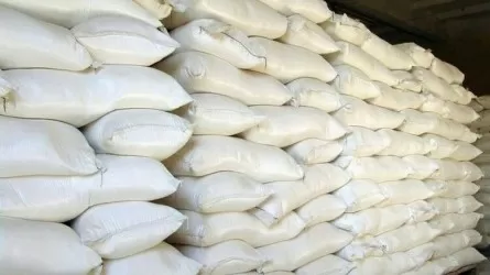 Ужесточить контроль за торговлей сахаром призвал АЗРК