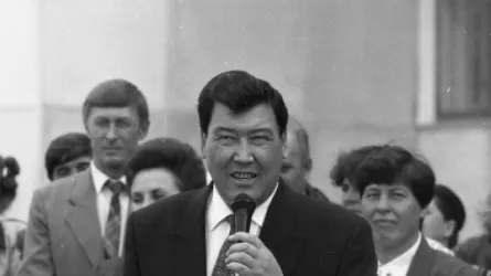 Умер бывший казахстанский вице-премьер Балташ Турсумбаев